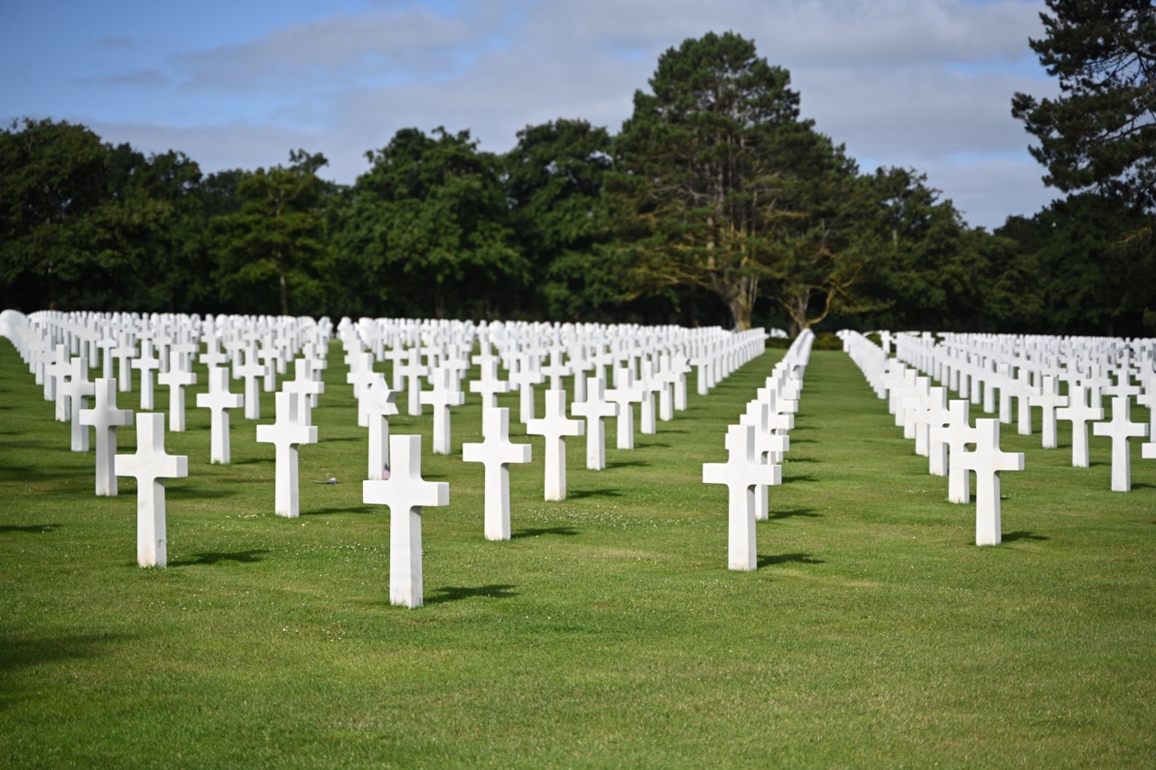 White crosses in Normandy American Cemetery